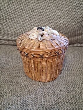 Vintage Woven Rattan Lidded Seashell Basket